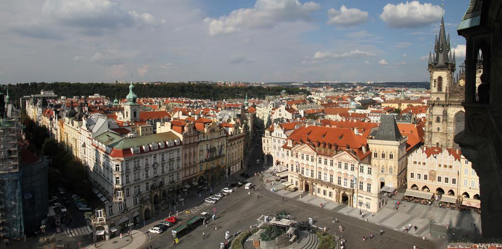 Hotel Wertheim Praga Esterno foto