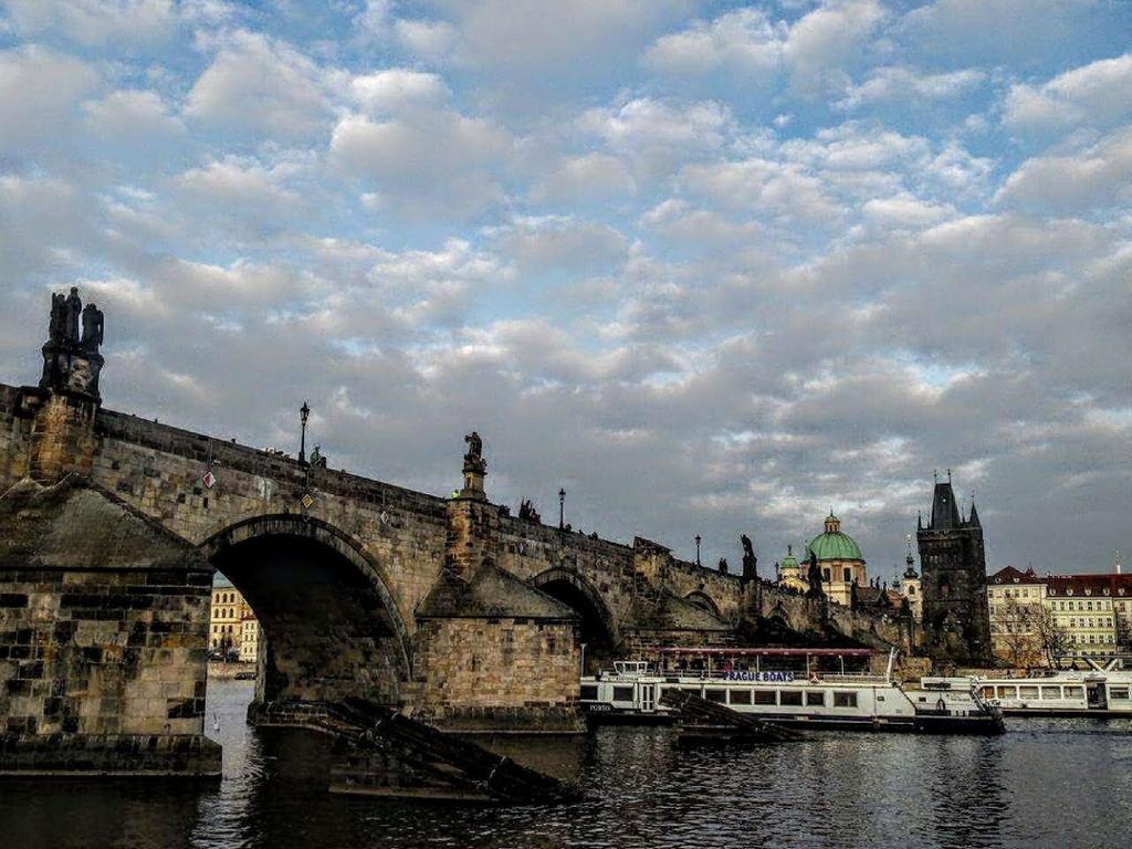 Hotel Wertheim Praga Esterno foto