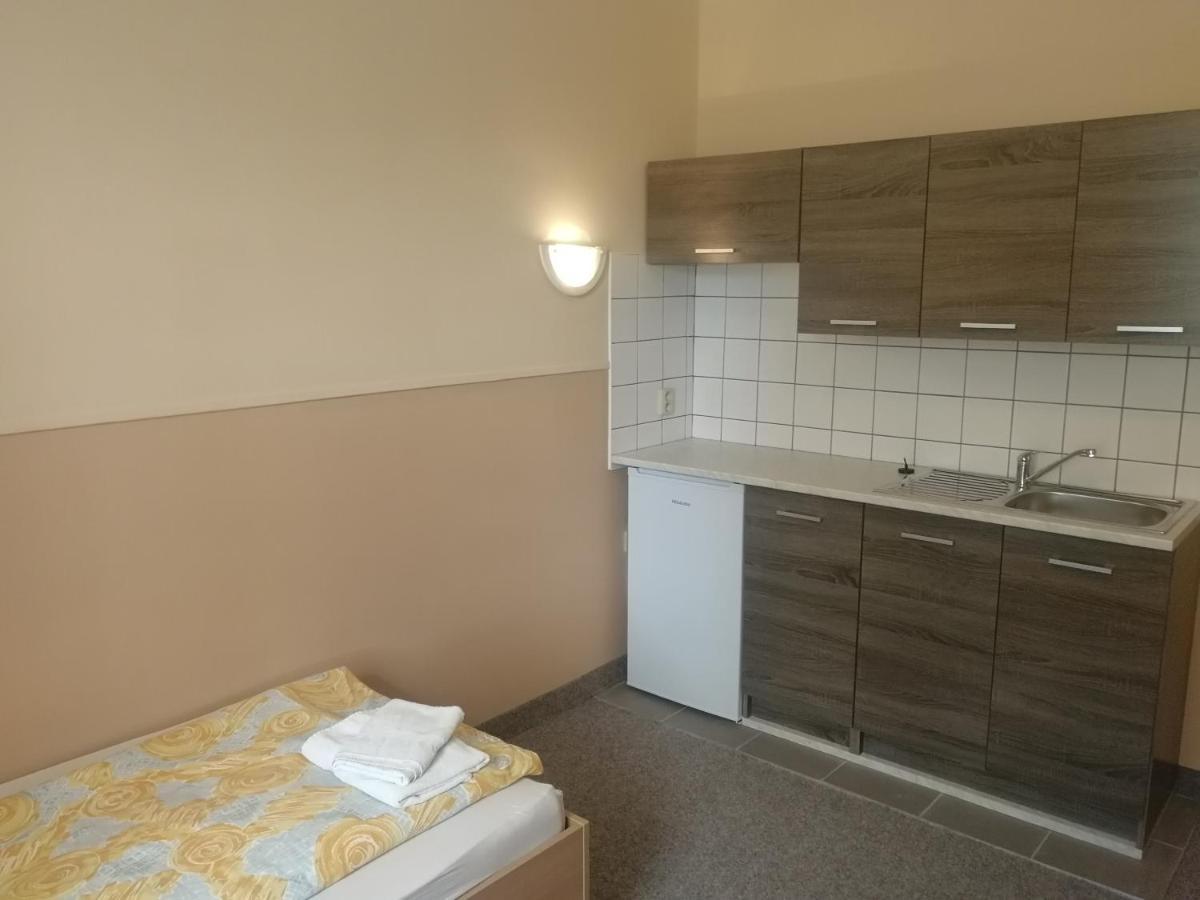 Hotel Wertheim Praga Esterno foto